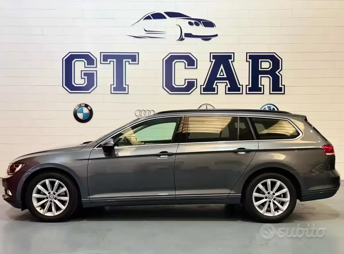 Usata VW Passat Highline 150 CV (110 kW) 2015 Grigio scuro Station wagon