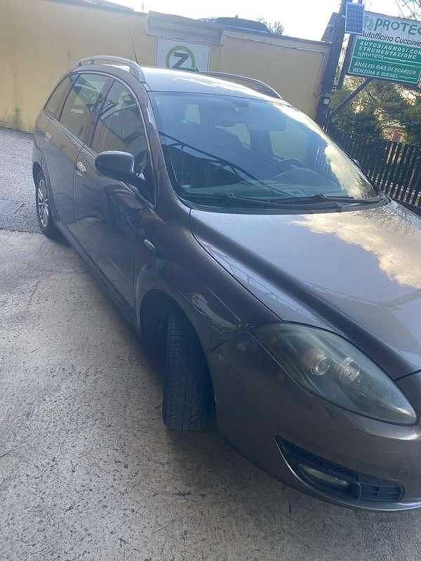 Usata Fiat Croma Dynamic 120 CV (88 kW) 2009 Bronzo Station wagon