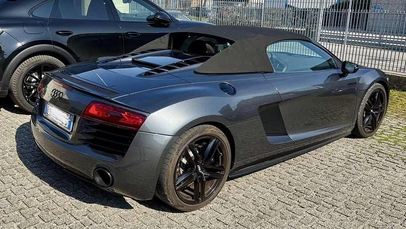 Usata Audi R8 Spyder Ambiente 430 CV (316 kW) 2014 Grigio Cabrio