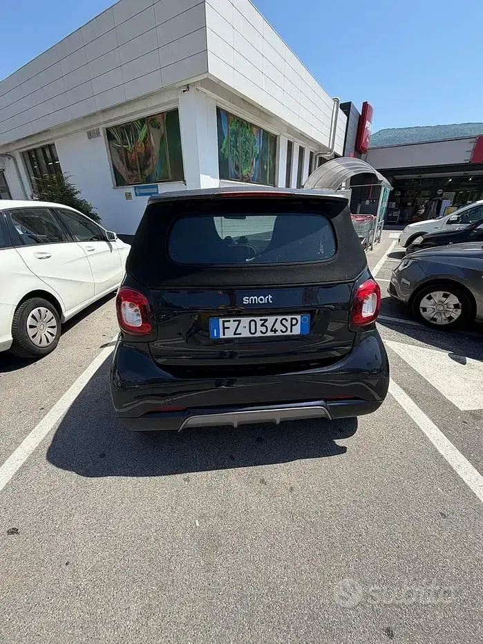 Usata Smart ForTwo Cabrio 90 CV (66 kW) 2019 Nero Cabrio