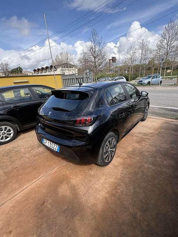 Usata Peugeot 208 Active 75 CV (55 kW) 2023 Nero Utilitaria