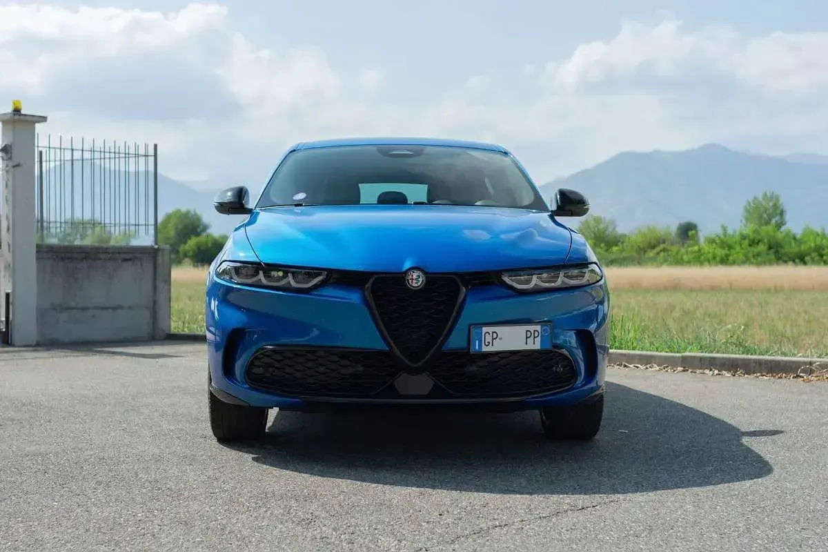 Usata Alfa Romeo Tonale Edizione Speciale 131 CV (96 kW) 2023 Blu/azzurro SUV