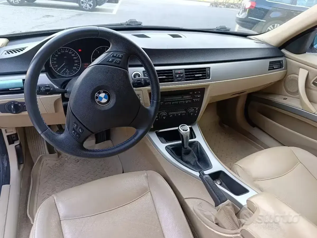 Usata BMW 320 163 CV (119 kW) 2005 Blu Station wagon