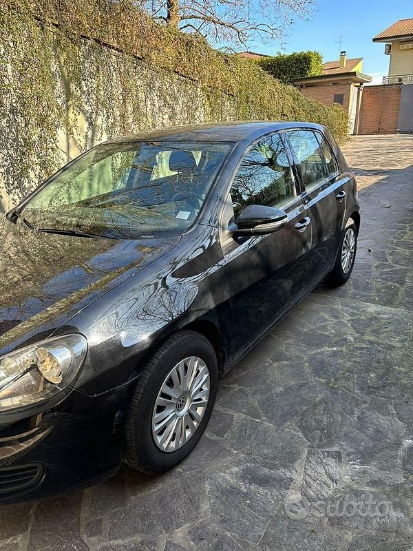 Usata VW Golf VI Style 80 CV (58 kW) 2011 Nero Utilitaria