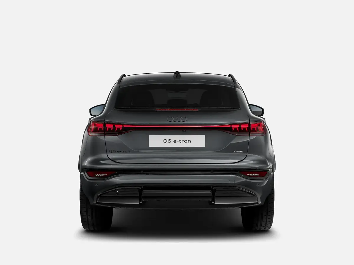 Nuova Audi Q6 Sportback e-tron S-Line 138 kW (188 CV) 2026 Grigio daytona perla SUV