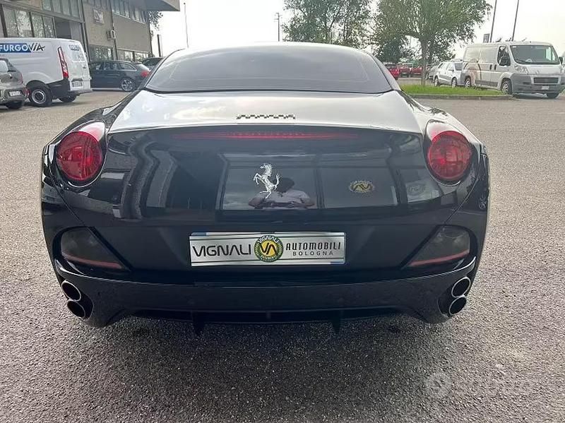 Usata Ferrari California 490 CV (360 kW) 2011 Nero Cabrio