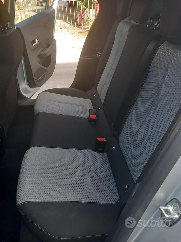 Usata Opel Corsa Edition 100 CV (73 kW) 2025 Grigio Utilitaria