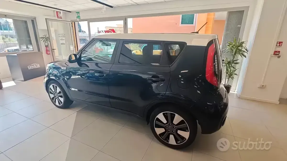 Käytetty Kia Soul 132 HP (97 kW) 2018 Sininen Katumaasturi
