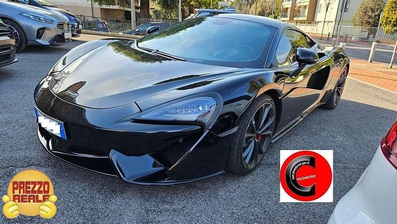 Usata McLaren 540C 540 CV (397 kW) 2018 Fire black perlato Coupé
