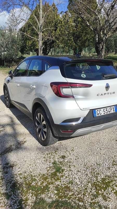 Gebraucht Renault Captur Intens 160 PS (117 kW) 2020 Weiß SUV