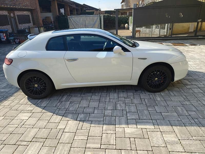 Usata Alfa Romeo Brera 170 CV (125 kW) 2009 Bianco Coupé