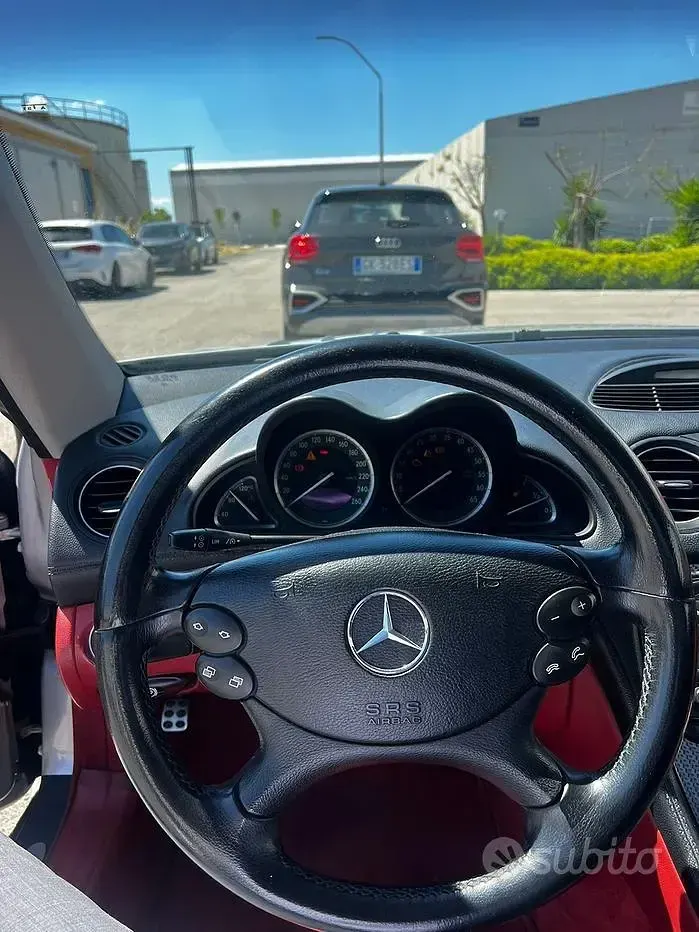 Usata Mercedes SL500 306 CV (225 kW) 2003 Grigio Cabrio