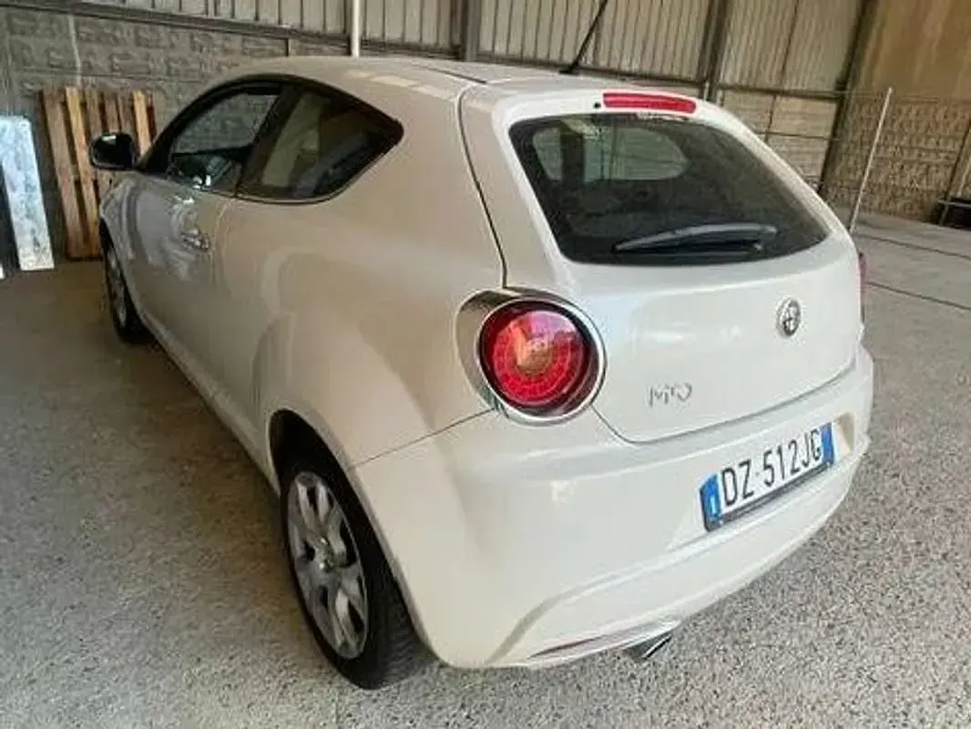 Usata Alfa Romeo MiTo Progression 105 CV (77 kW) 2009 Beige Utilitaria
