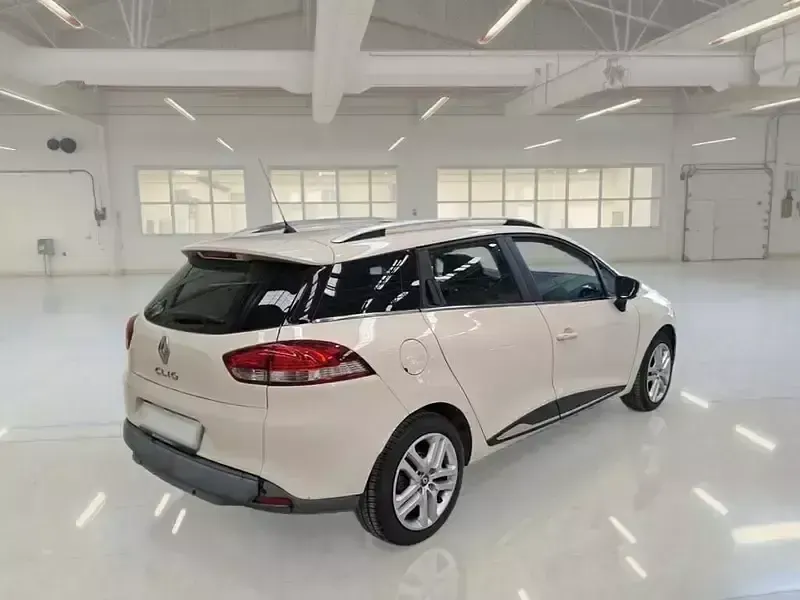 Usata Renault Clio Zen 74 CV (54 kW) 2018 Station wagon