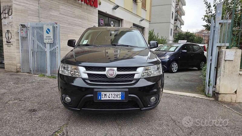 Usata Fiat Freemont Lounge 140 CV (102 kW) 2012 Nero SUV