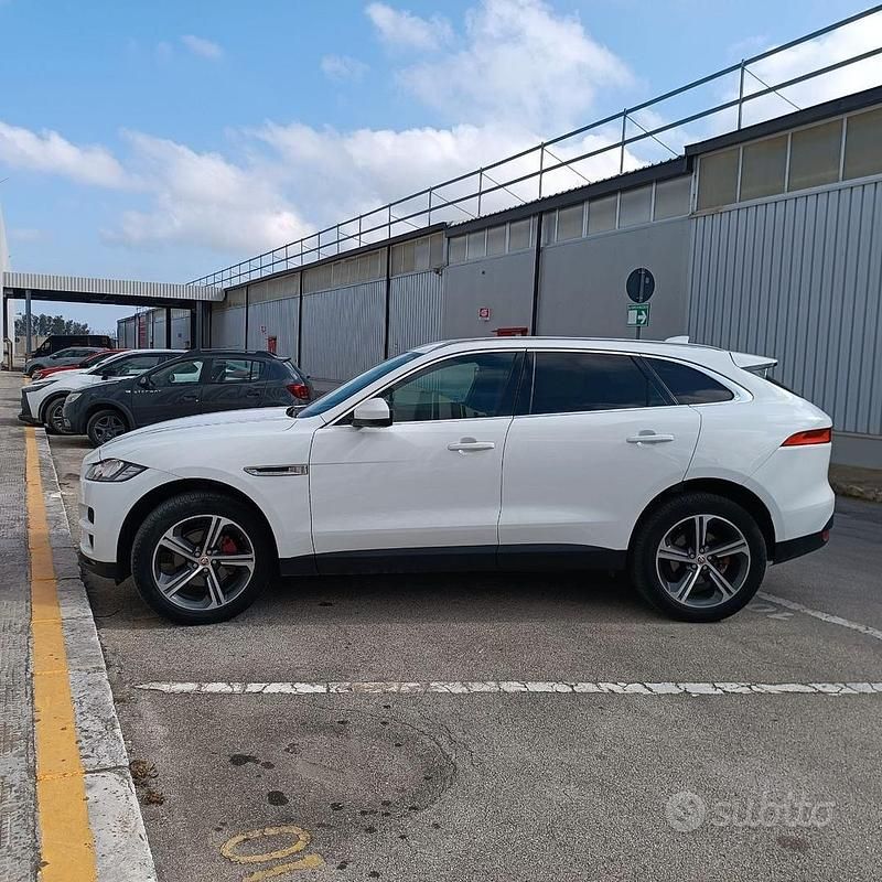 Usata Jaguar F-Pace Prestige 180 CV (132 kW) 2018 Bianco SUV