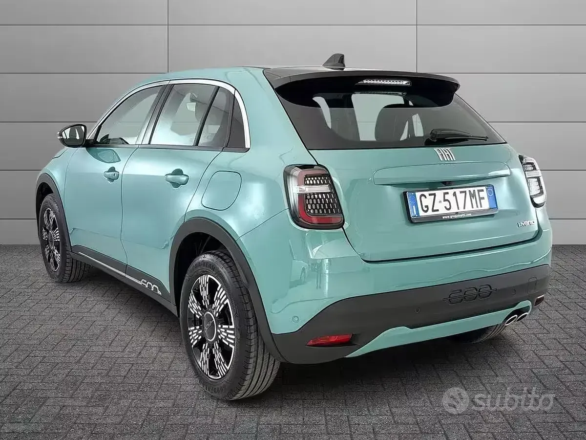 Usata Fiat 600 136 CV (100 kW) 2025 Bluazzurro SUV