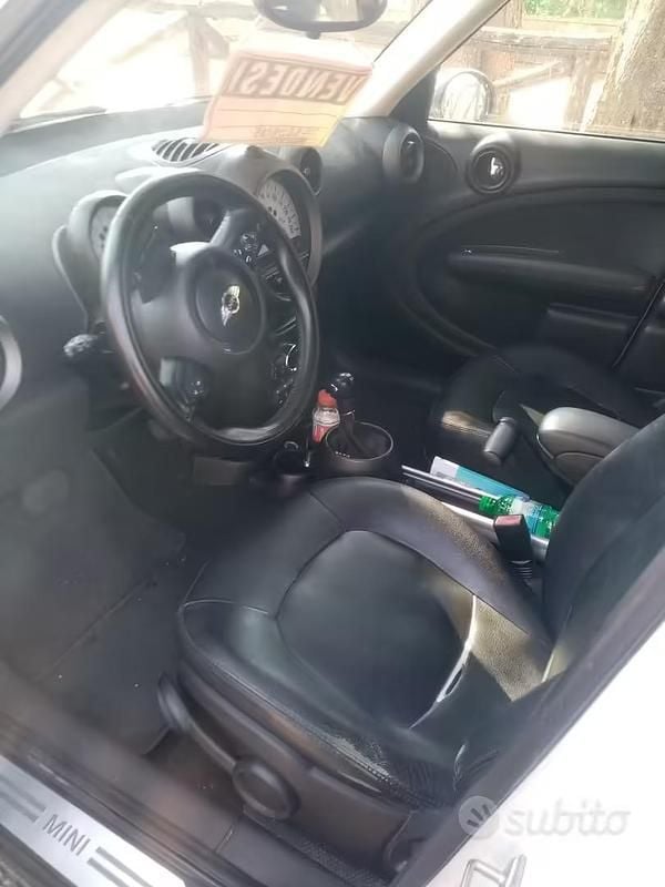 Usata Mini Cooper D 111 CV (81 kW) 2012 Bianco Utilitaria