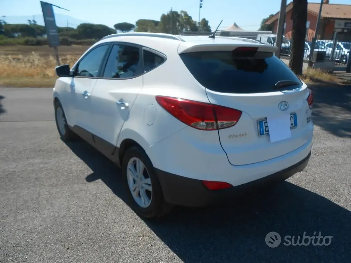 Usata Hyundai ix35 Comfort 136 CV (100 kW) 2012 Bianco SUV