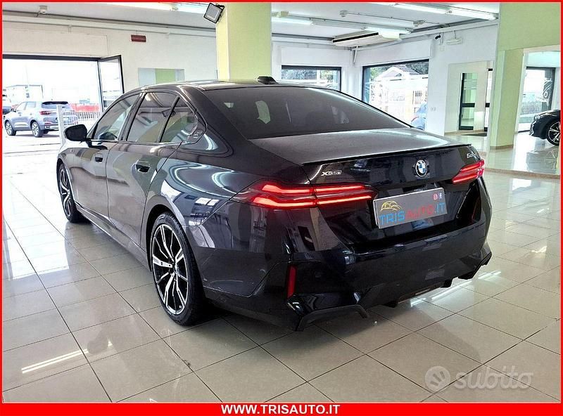 Usata BMW 520 M Sport 197 CV (144 kW) 2025 Blu Berlina