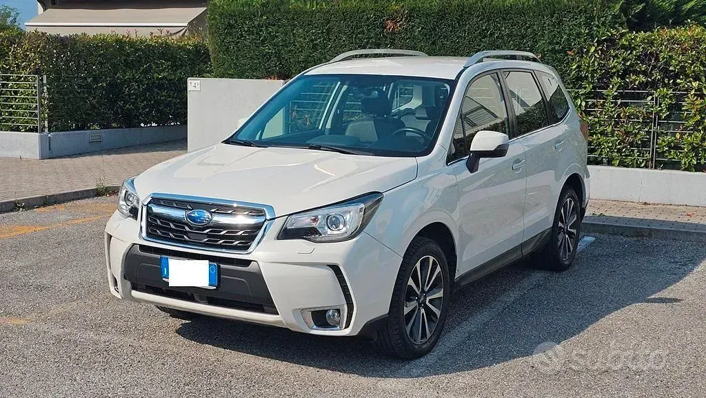 Usata Subaru Forester Sport 147 CV (108 kW) 2017 Bianco SUV