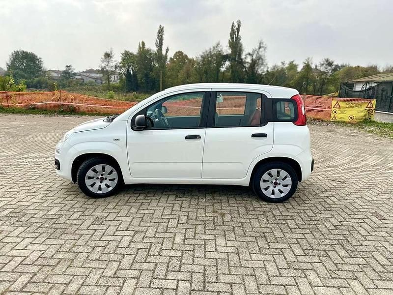 Usata Fiat Panda Easy 69 CV (50 kW) 2016 Bianco Utilitaria