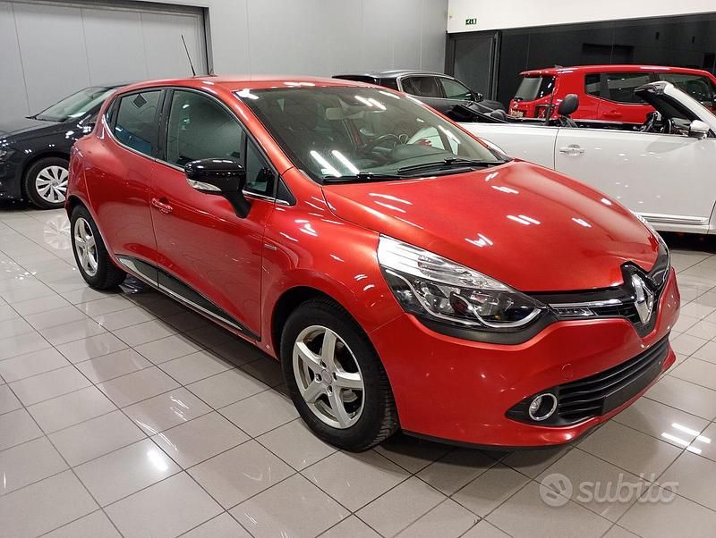 Usata Renault Clio IV LIMITED 90 CV (66 kW) 2016 Rosso Berlina
