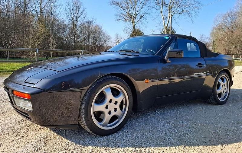 Usata Porsche 944 250 CV (183 kW) 1991 Nero Cabrio