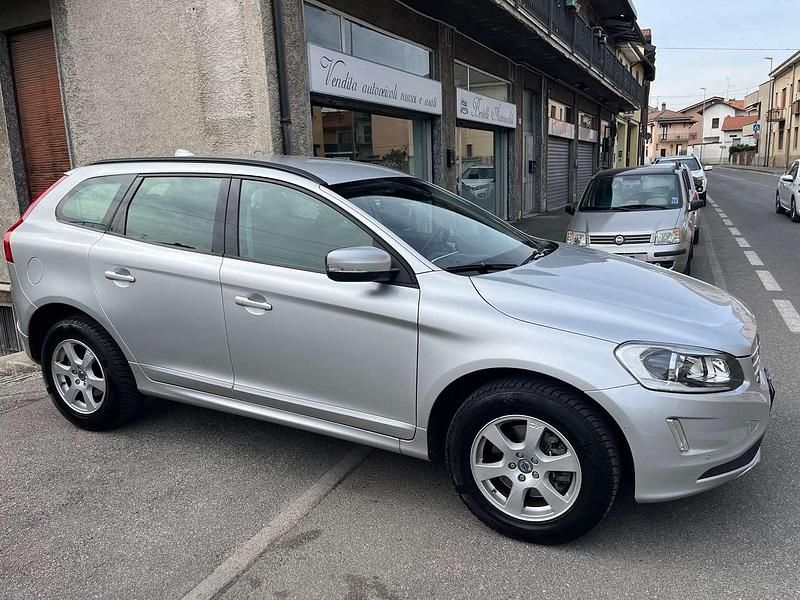 Usata Volvo XC60 Business Edition 190 CV (139 kW) 2016 Argento SUV