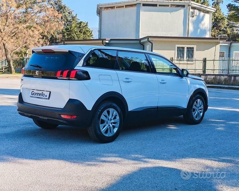 Usata Peugeot 5008 Business-Line 131 CV (96 kW) 2019 Bianco SUV