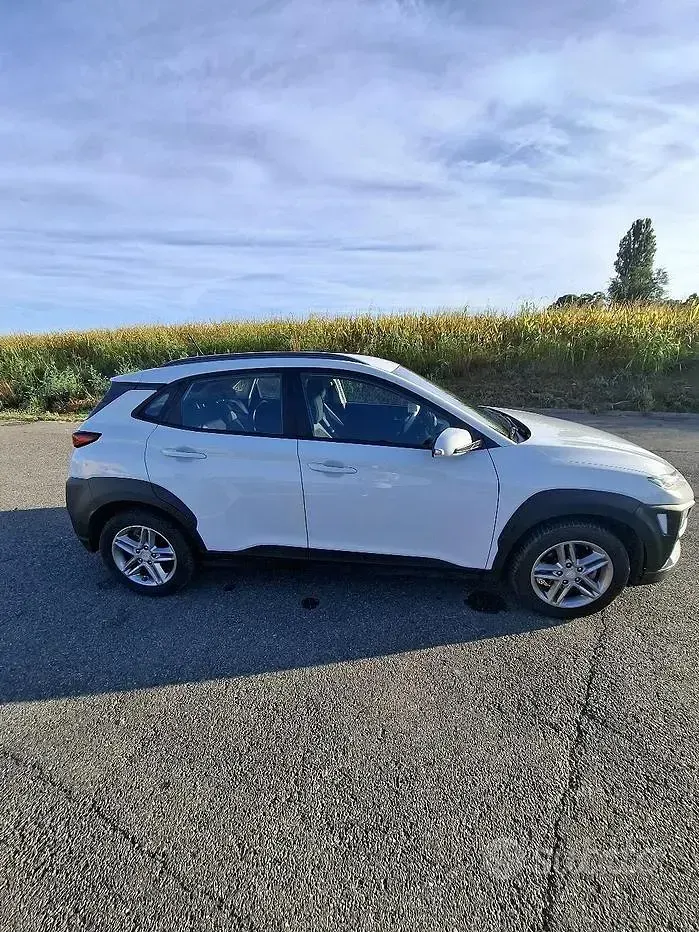 Usata Hyundai Kona Comfort 120 CV (88 kW) 2019 Bianco SUV