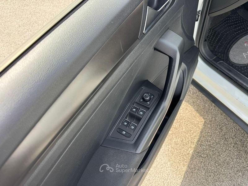 Usata VW T-Roc Style 116 CV (85 kW) 2019 Bianco SUV