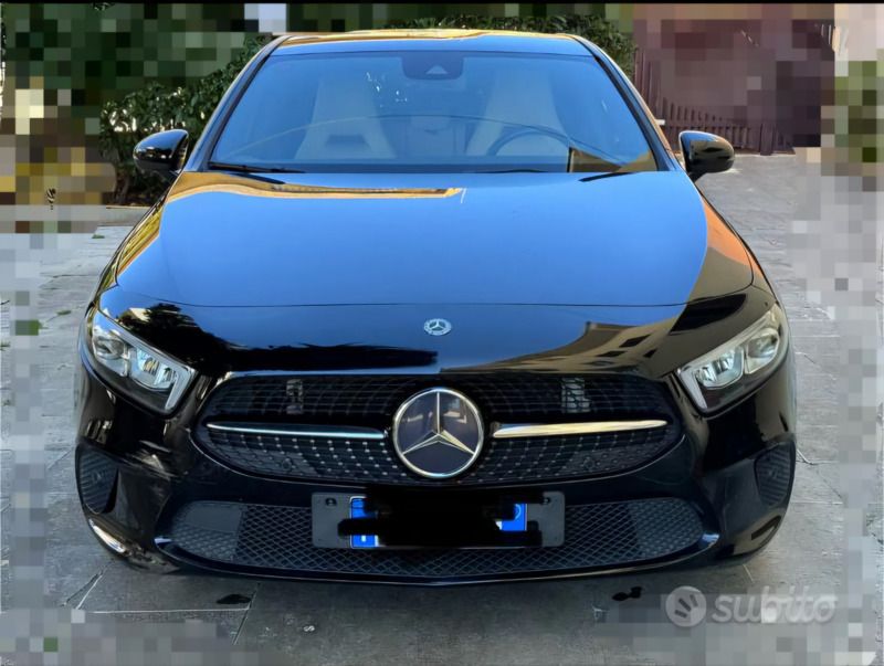 Usata 2019 Mercedes A180 Tre volumi | 19.500 € (Buon prezzo) - Immagine 1/4