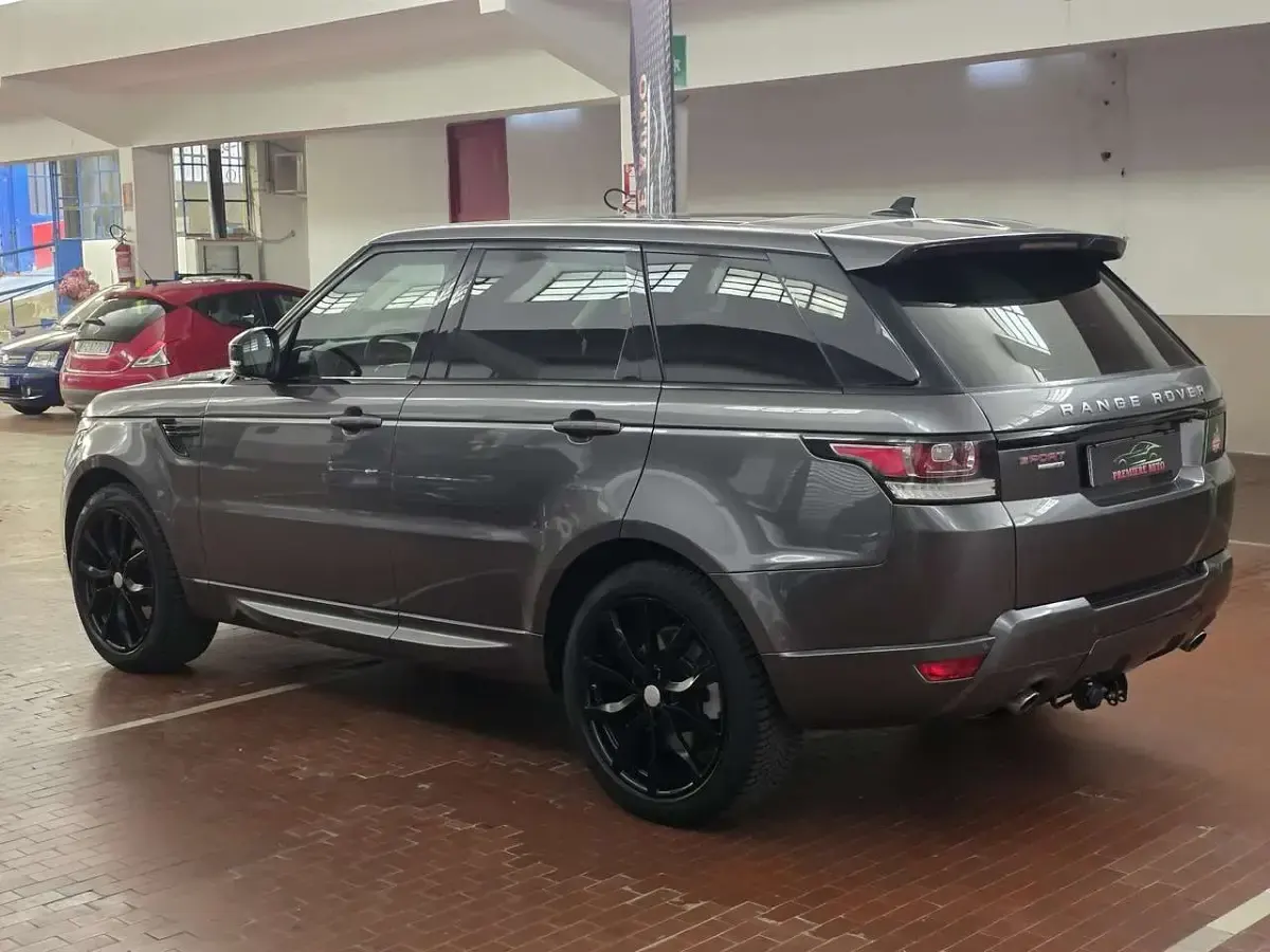 Usata Land Rover Range Rover HSE Dynamic 249 CV (183 kW) 2016 Grigio SUV
