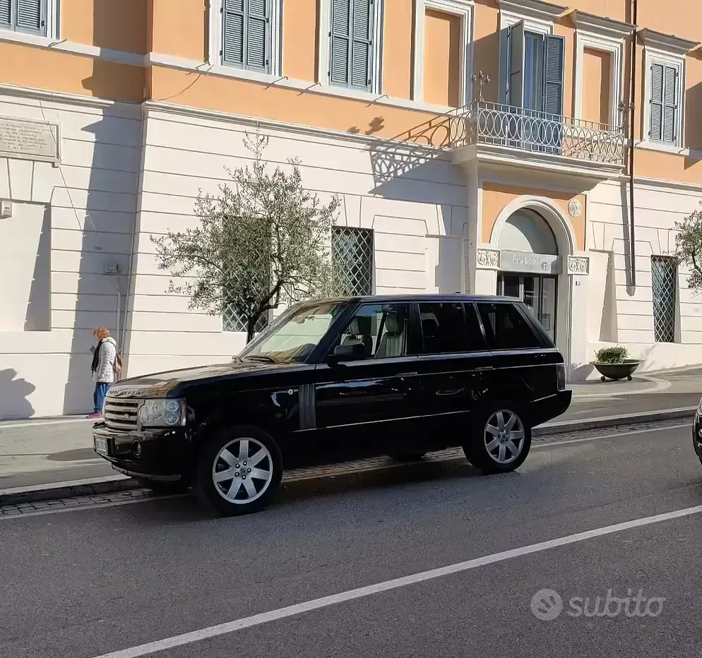 Usata Land Rover Range Rover Vogue 272 CV (200 kW) 2007 Nero SUV