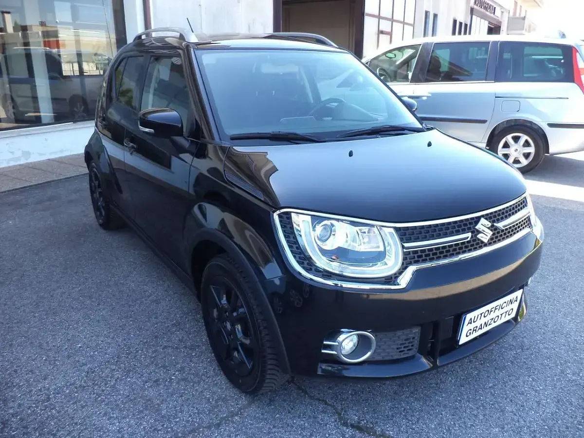 Usata Suzuki Ignis 90 CV (66 kW) 2017 Nero SUV