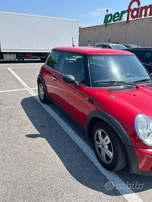 Usata Mini Cooper 2004 Rosso Utilitaria
