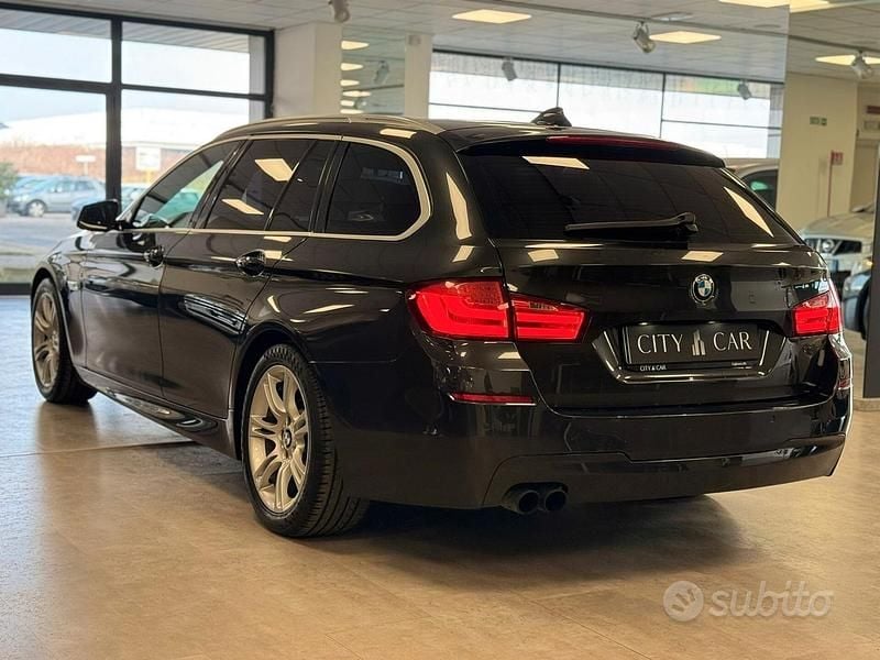 Usata BMW 525 Efficient Dynamics 218 CV (160 kW) 2012 Nero Station wagon