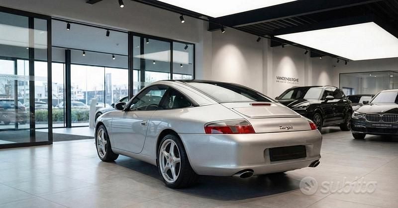 Usata Porsche 996 320 CV (235 kW) 2002 Grigio Coupé