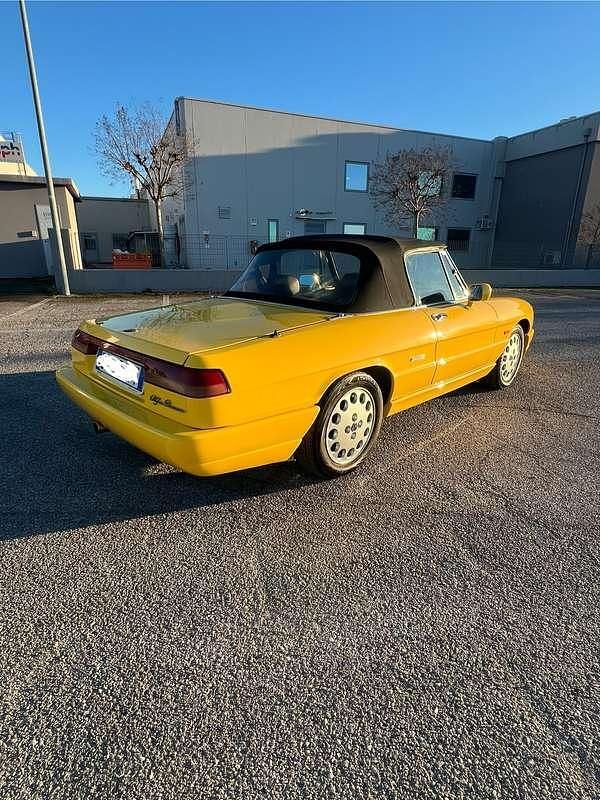 Usata Alfa Romeo Spider Veloce 131 CV (96 kW) 1993 Cabrio