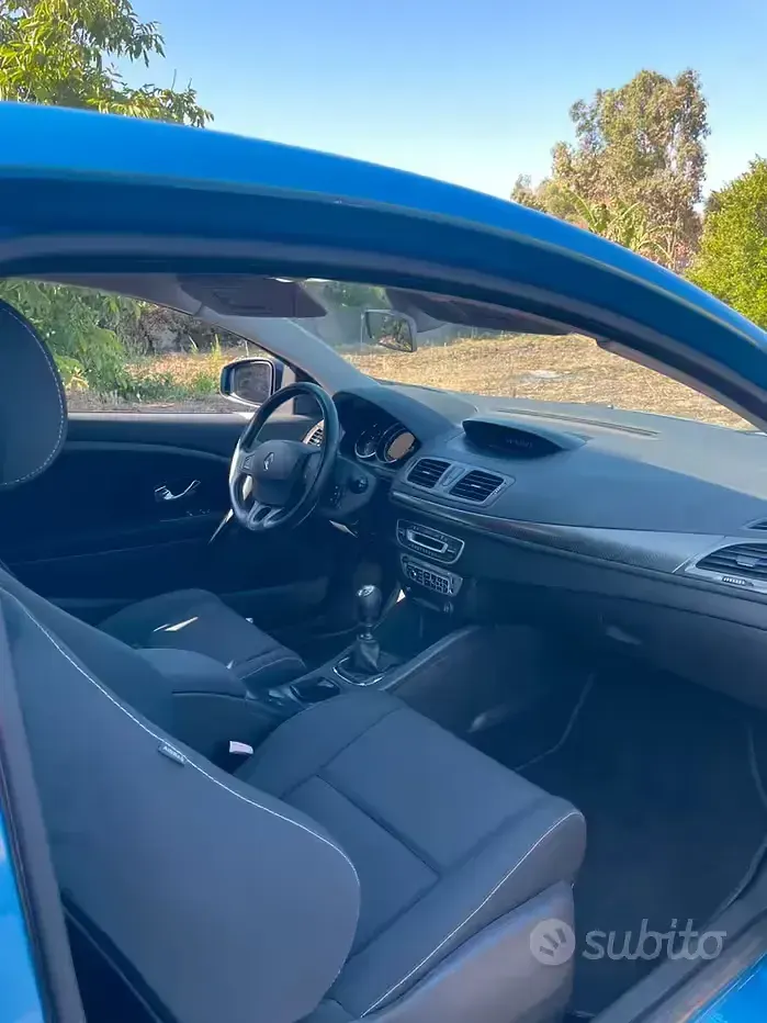 Usata Renault Mégane Coupé 110 CV (80 kW) 2012 Bluazzurro Coupé