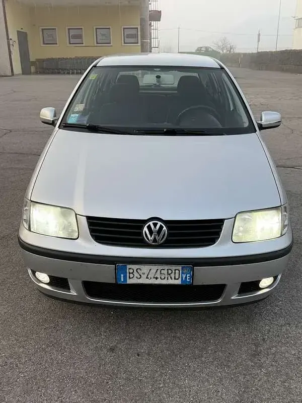 Usata VW Polo Comfortline 60 CV (44 kW) 2001 Berlina
