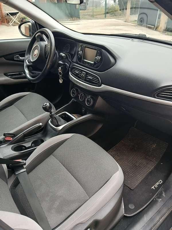 Usata Fiat Tipo Easy 120 CV (88 kW) 2018 Berlina
