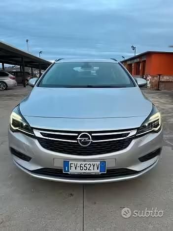 Usata Opel Astra Business 110 CV (80 kW) 2019 Grigio Station wagon