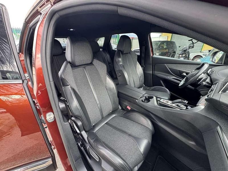 Usata Peugeot 3008 GT-line 120 CV (88 kW) 2018 Marrone SUV