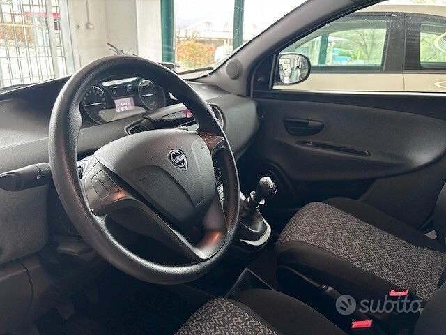 Usata Lancia Ypsilon S 69 CV (50 kW) 2021 Bianco Utilitaria