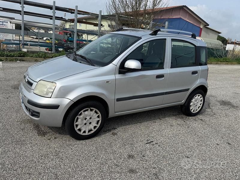 Usata Fiat Panda 77 CV (56 kW) 2010 Grigio Utilitaria