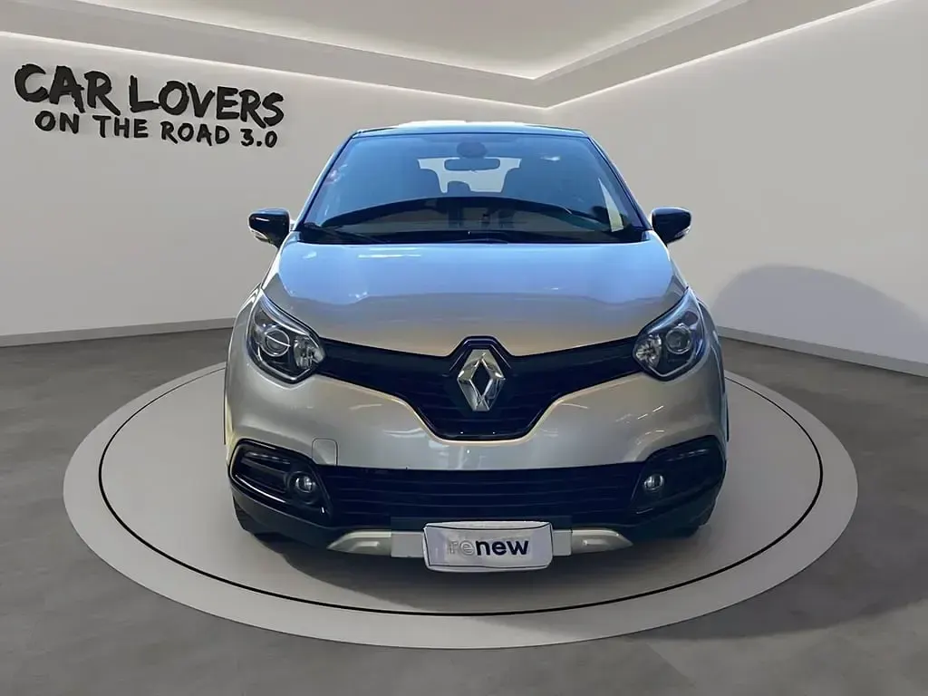 Usata Renault Captur 90 CV (66 kW) 2017 Xnm be style berlino (grigio SUV