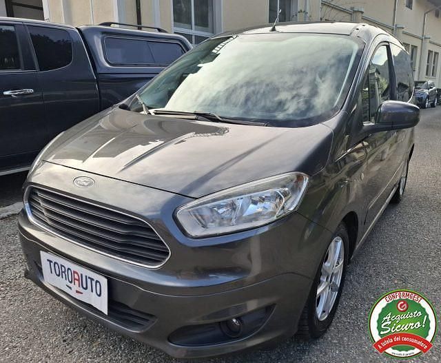 Usata Ford Tourneo Courier 101 CV (74 kW) 2016 Grigio Monovolume