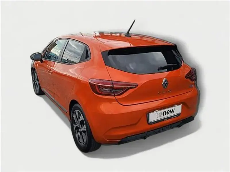 Usata Renault Clio Evolution 145 CV (106 kW) 2022 Arancione Utilitaria